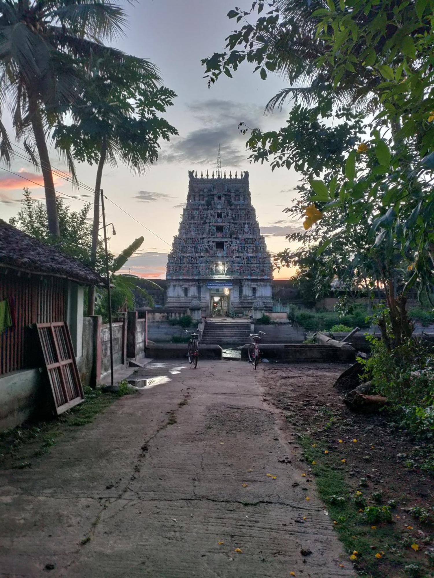 Mangala Heritage By Luxunlock Private Villas Tirukkannapuram Extérieur photo